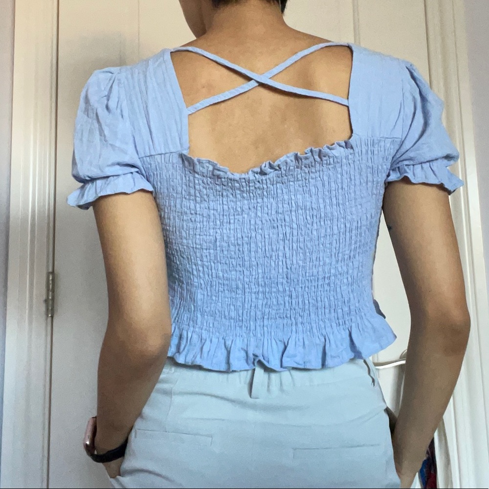 Blue top 💙💙 - Picture 2 of 4